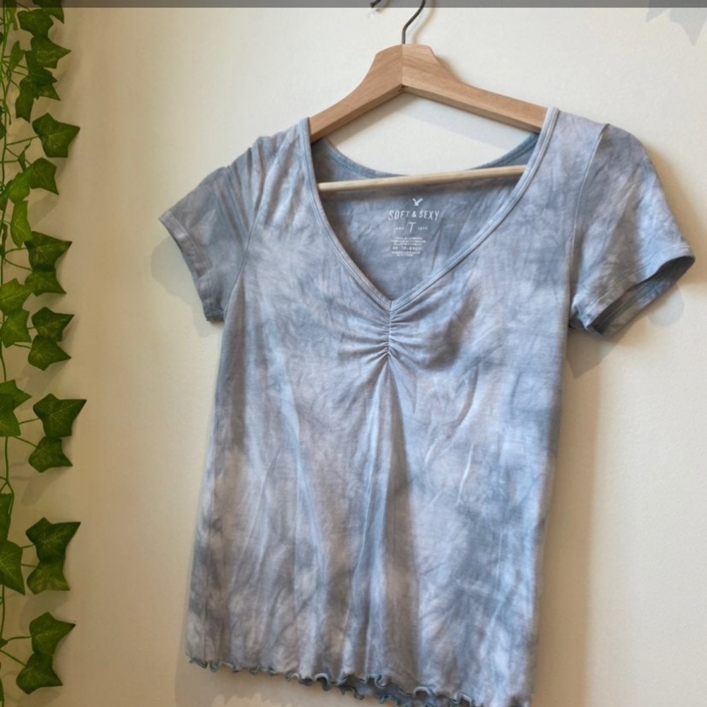 blue & gray marble t shirt
